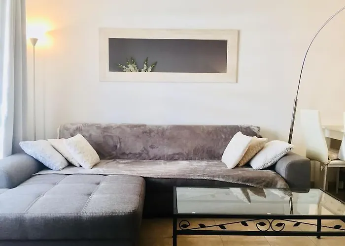 Daire Modern And Peaceful Flat With Terrace And Parking *