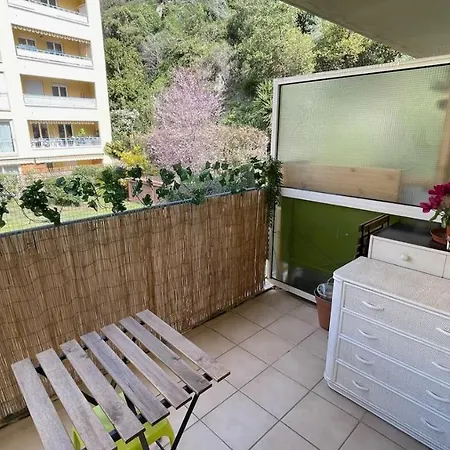 شقة Modern And Peaceful Flat With Terrace And Parking