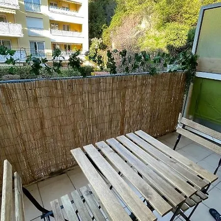 Modern And Peaceful Flat With Terrace And Parking شقة